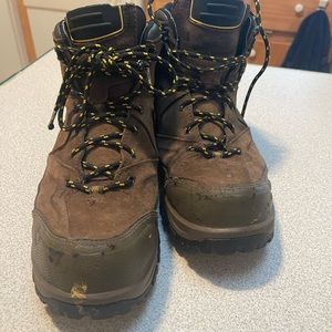 Red wing steel toe work boots